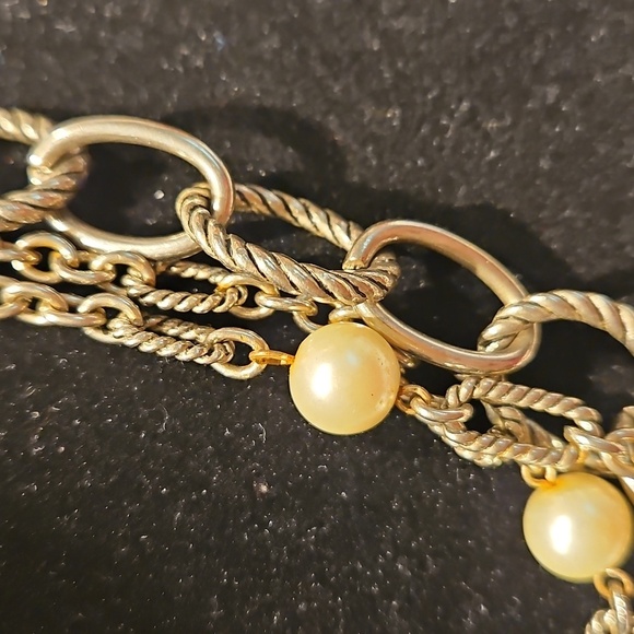 3 Strand Silvertone & Faux Pearl  Chain 16" Long Necklace - Picture 2 of 4